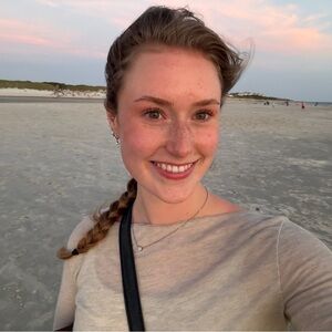 Meet your Posher, Alisa